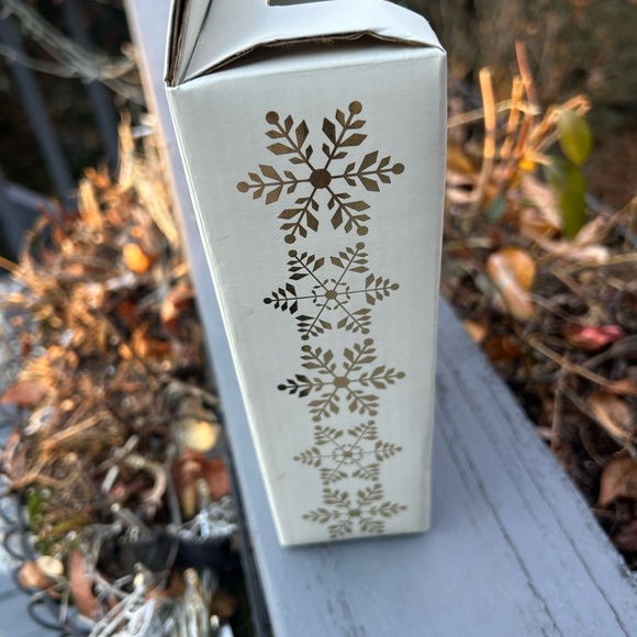 Casa Decor Set of Wine Stoppers New In Box - Picture 4 of 6